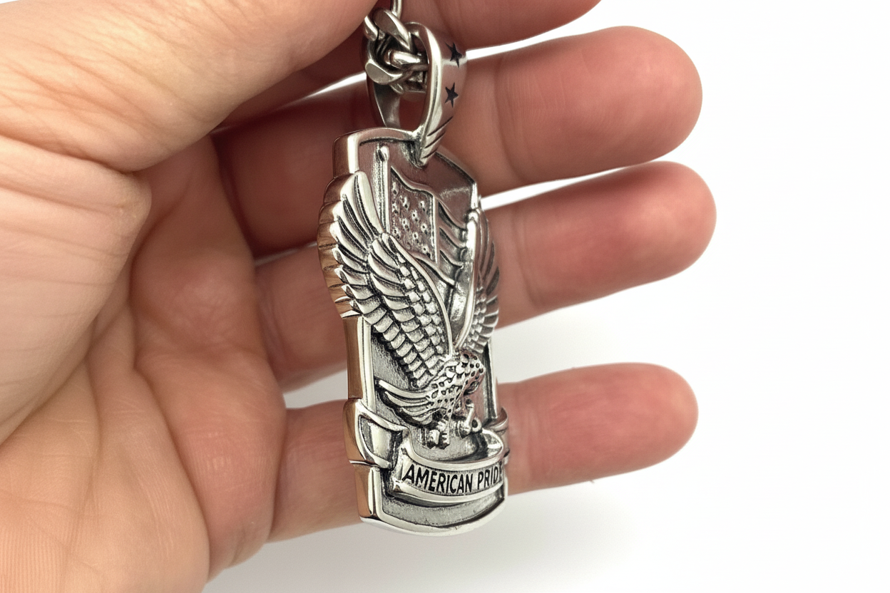 SK6200 American Pride Flag Eagle Pendant with 24" cuban link chain. High quality 316L Stainless Steel