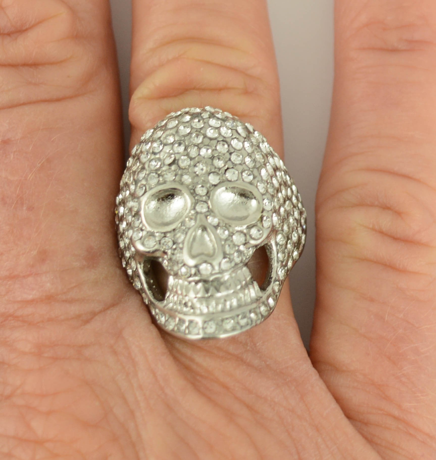 Sk1065 Ladies Bling Covered Skull Imitation Diamond Ring Stainless Steel Motorcycle Jewelry Size