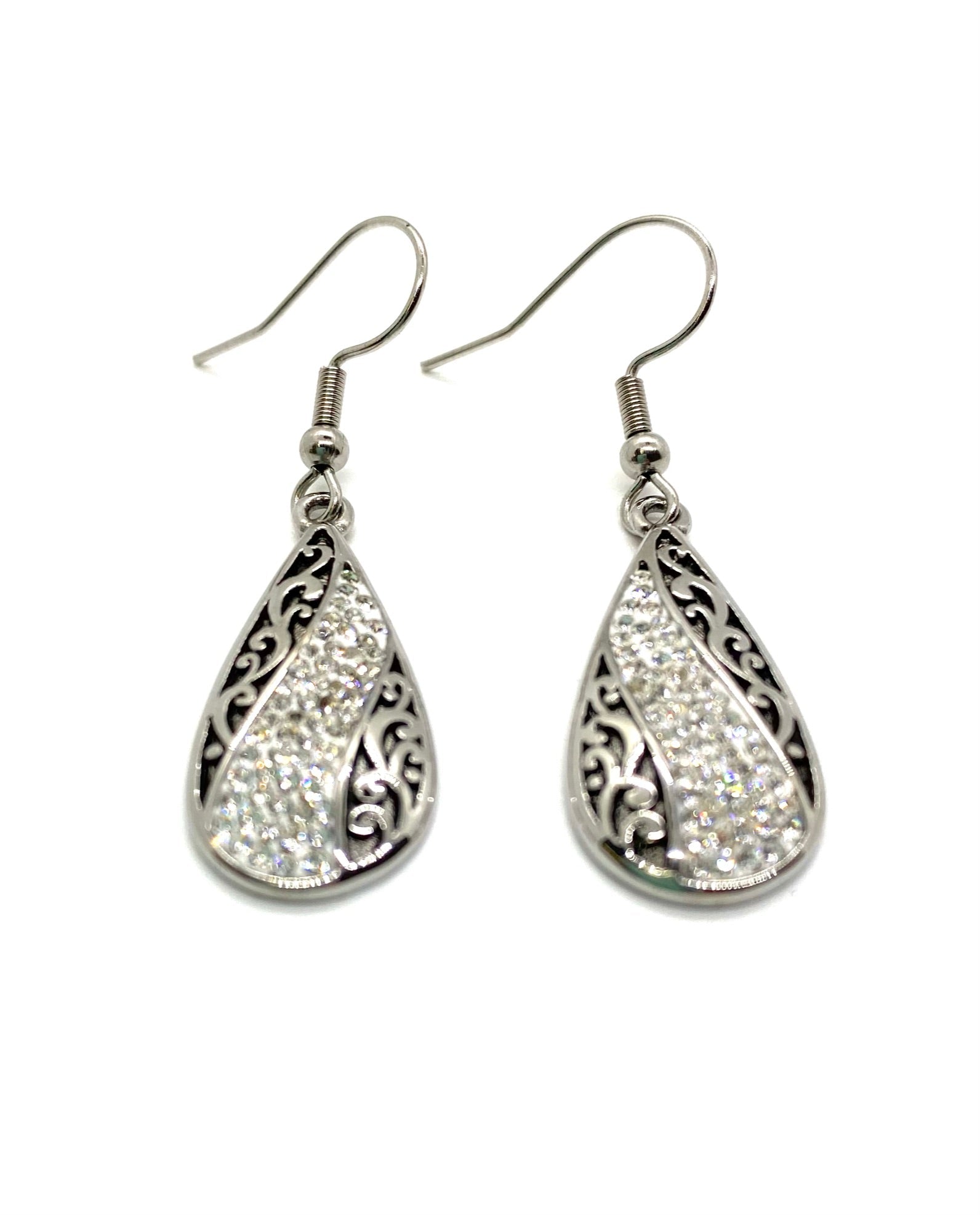 SK2521E Earrings Stainless Steel Bling Teardrop Earrings