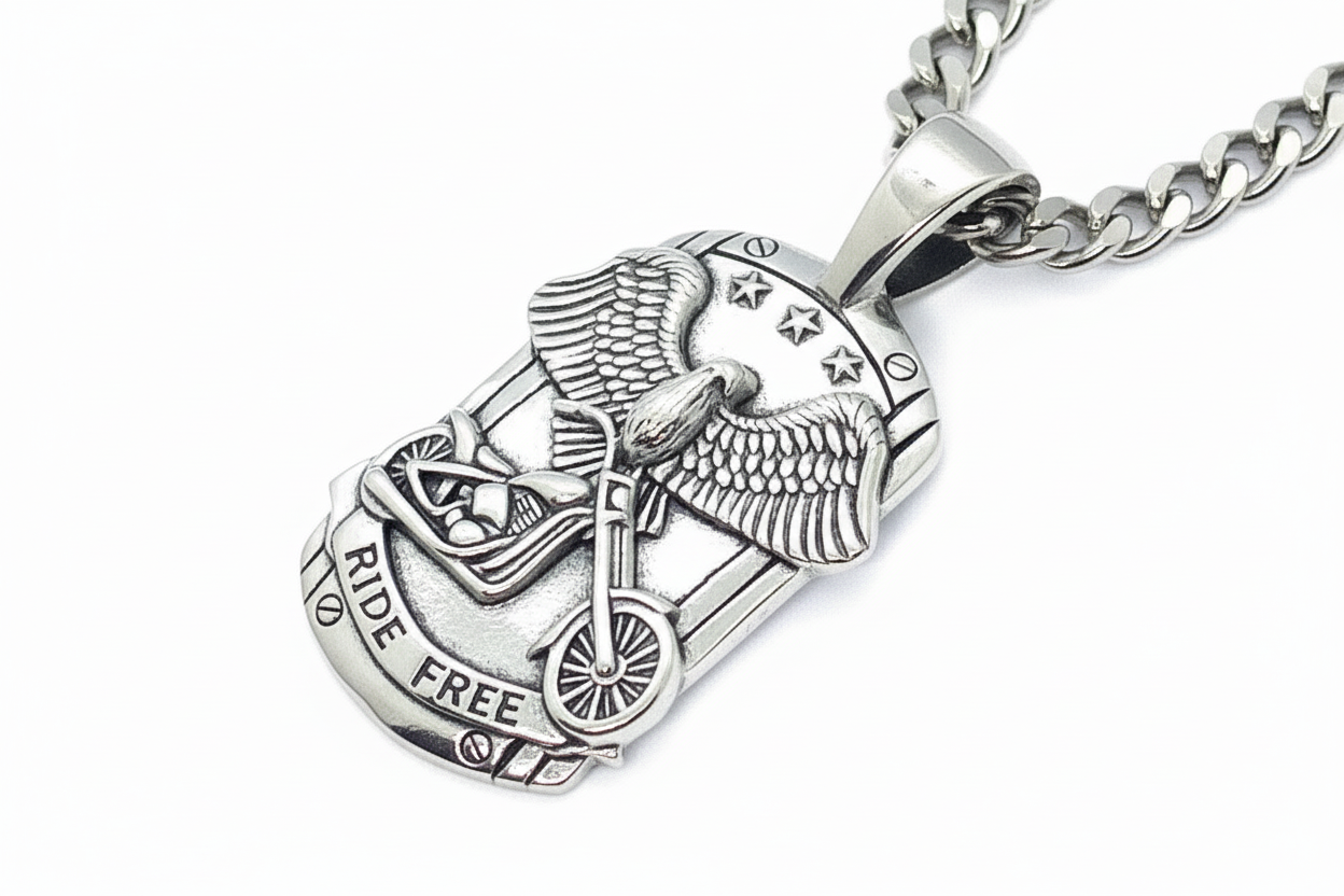 SK6100 Ride Free Motorcycle Eagle Pendant with 24" cuban link chain. High quality 316L Stainless Steel