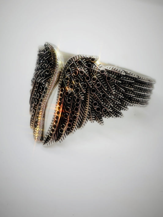 SK2555 Bracelet Wings Heart Imitation Black Diamonds Stainless Steel Heavy Metal Jewelry Bracelet
