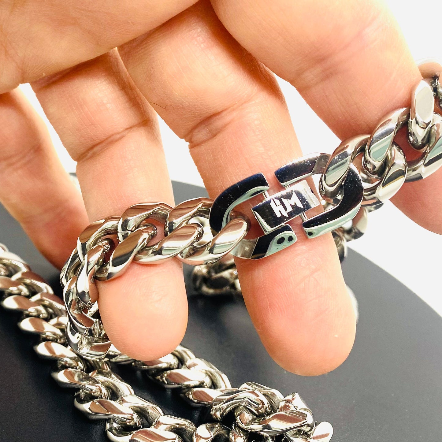 SK4020 Necklace 1/2’’ Wide Cuban Link Silver Color Chains