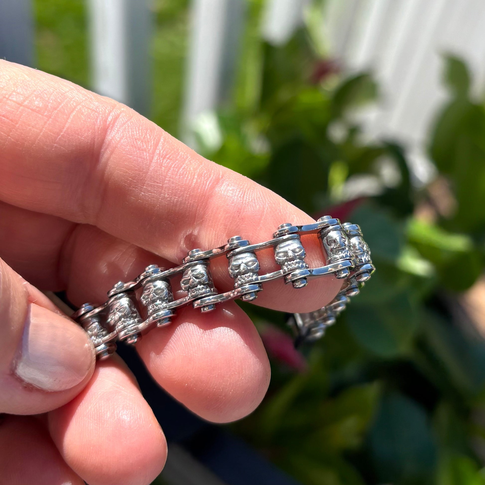 SK2031 3/8’’ Endless Skulls Bracelet Bracelet