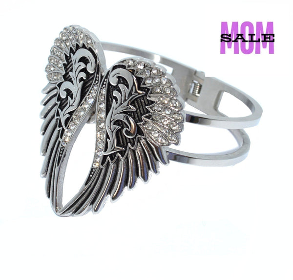 Sk2551B Wings Heart Bangle 7’ Imitation Diamonds Stainless Steel Heavy Metal Jewelry
